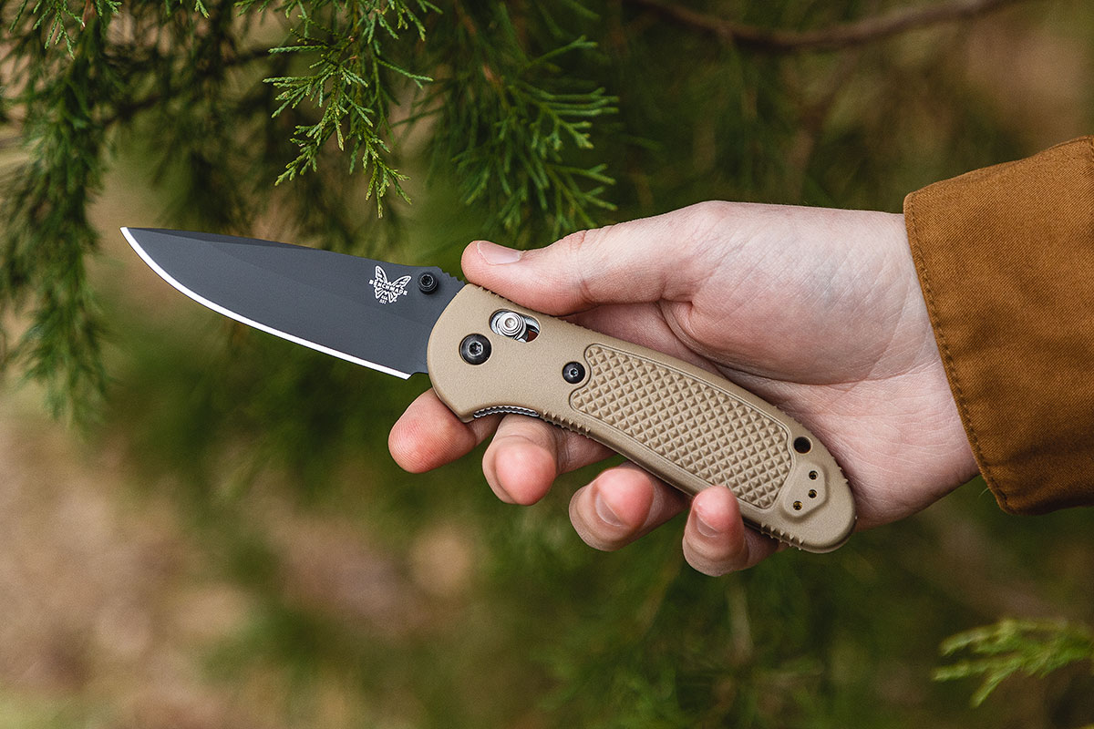 Benchmade Griptilian in hand