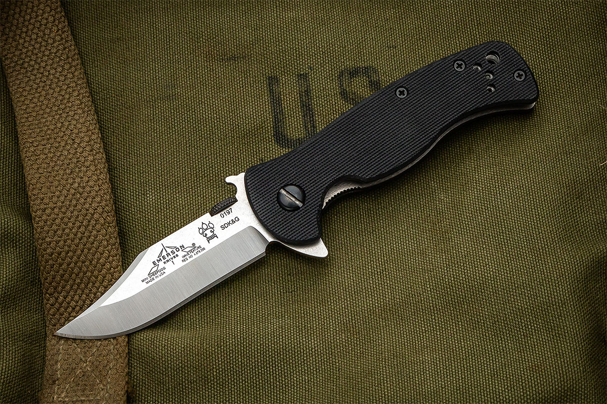Emerson Mini Sheepdog Bowie on a canvas bag