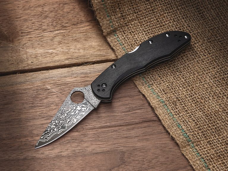 Spyderco KC Exclusive Black Pakkawood Damascus Delica