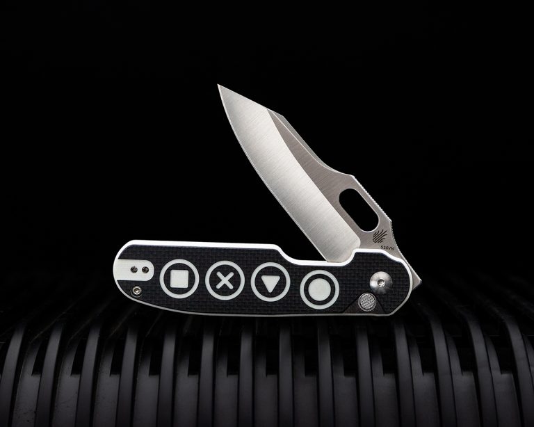 New Kizer Knives and Denim Knife Roll
