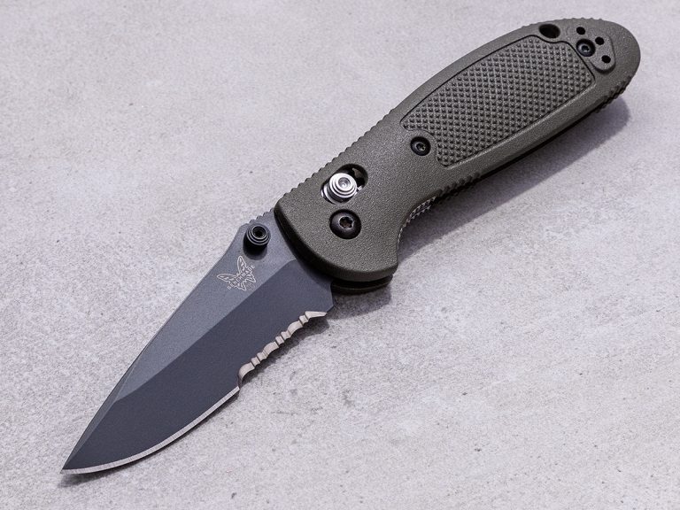 Closeouts on Benchmade Knives