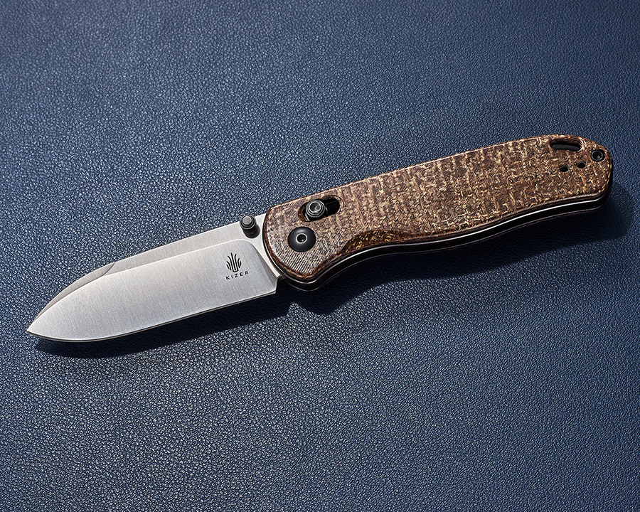 Kizer KC Exclusive Burlap Micarta Drop Bear Folder w/ S90V