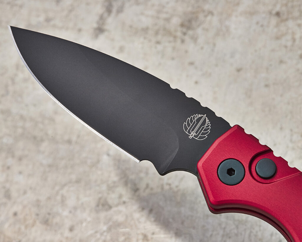 Switchblade tactical knife blade detail