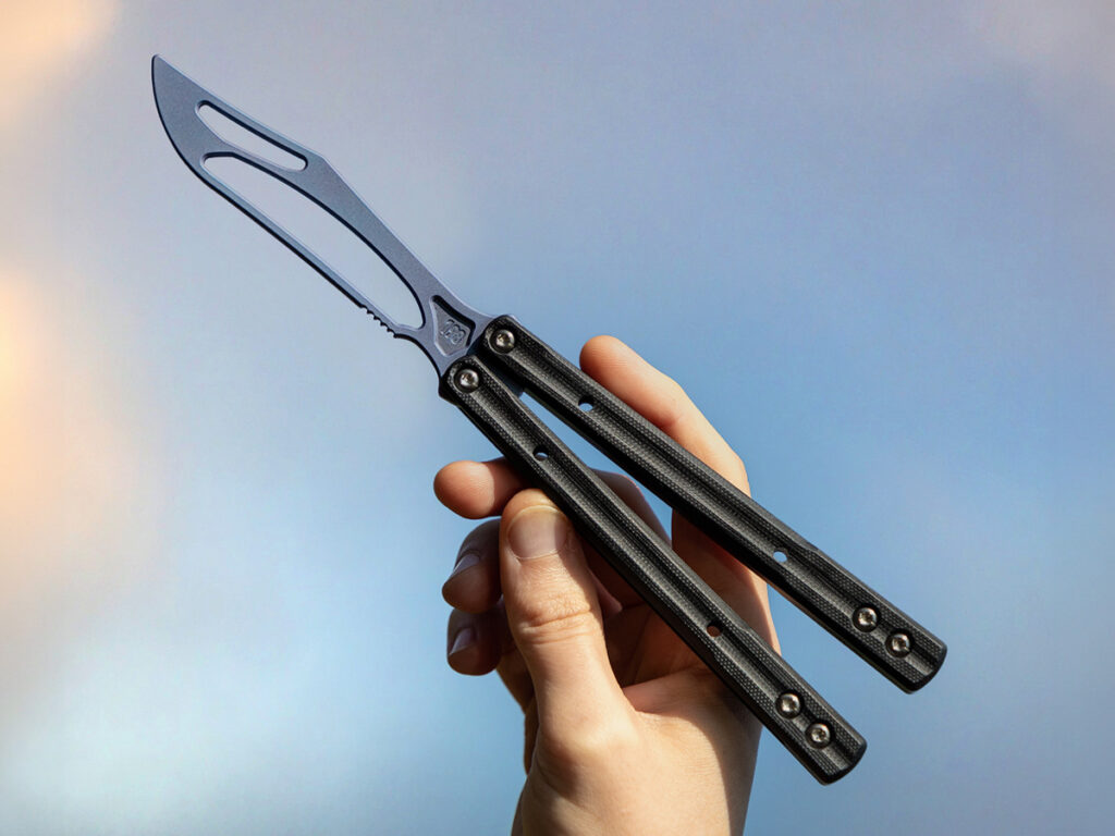 What is a Butterfly Knife? Learn How To Choose One