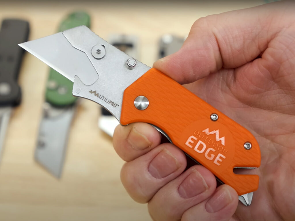 Outdoor Edge Utilipro utility knife displayed in hand